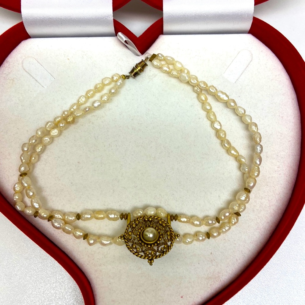 Middle East style water pearl necklace